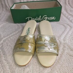 VTG Daniel Green Slippers Gold Metallic Wedge Slide Sandals Womens 9N Excellent